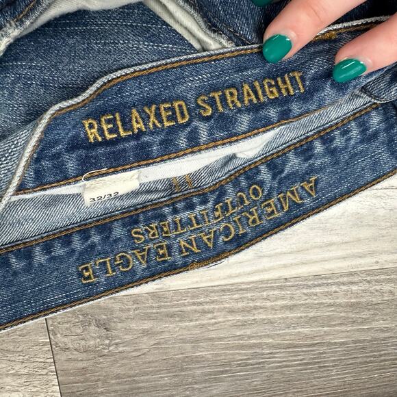 American Eagle Mid Wash Faded Blue Mens 32x32 Relaxed Fit Straight Denim Jeans - Picture 4 of 13